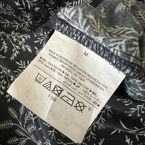 Old Navy Women's Jumpsuit in Medium with Floral Print - Picture 5 of 10